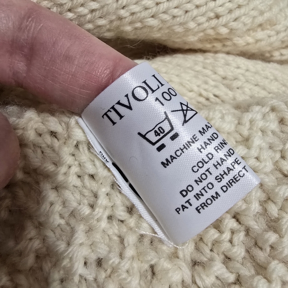 AVOCA Collection County Wicklow, IRELAND Handknit ARANSweater VINTAGE L/XL - Picture 9 of 10